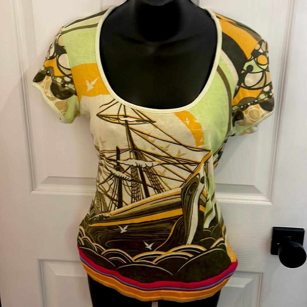 Cutout back top